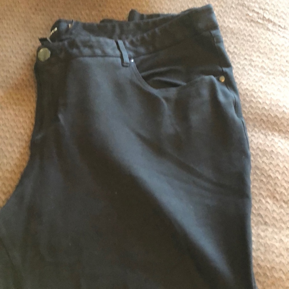 Torrid black size 4